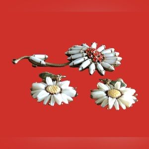 Vintage Flower Earrings & Pin Set